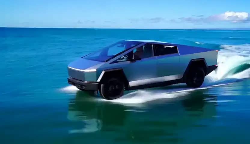 Ocean Surfing